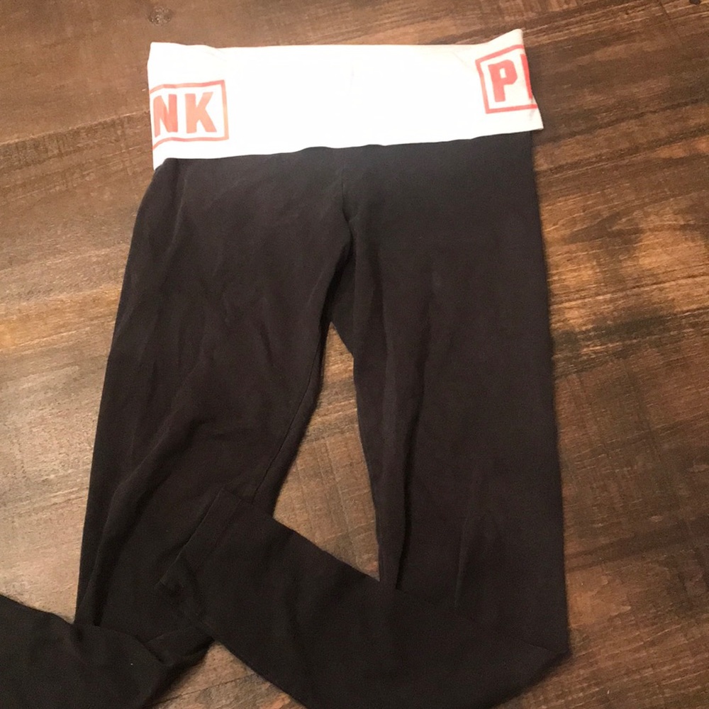 PINK yoga leggings